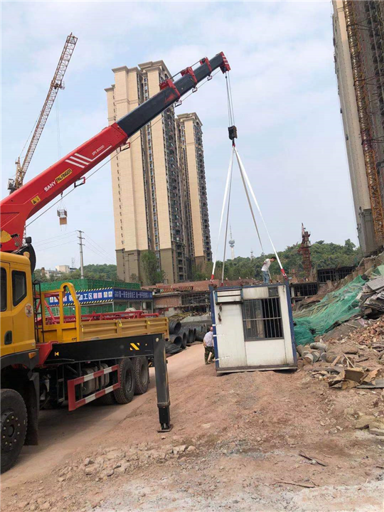 汾阳市随车吊师傅告诉你租赁随车吊车如何区分吨位