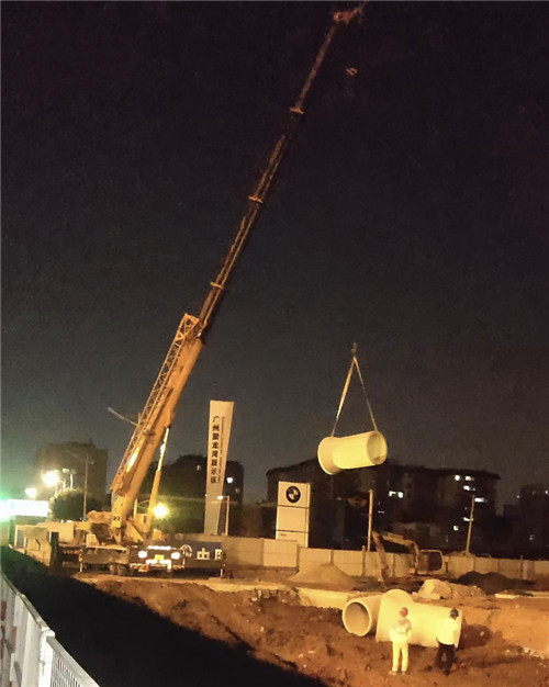 汾阳市“弯臂矫正”—— 吊车的 “形变补偿” 技术